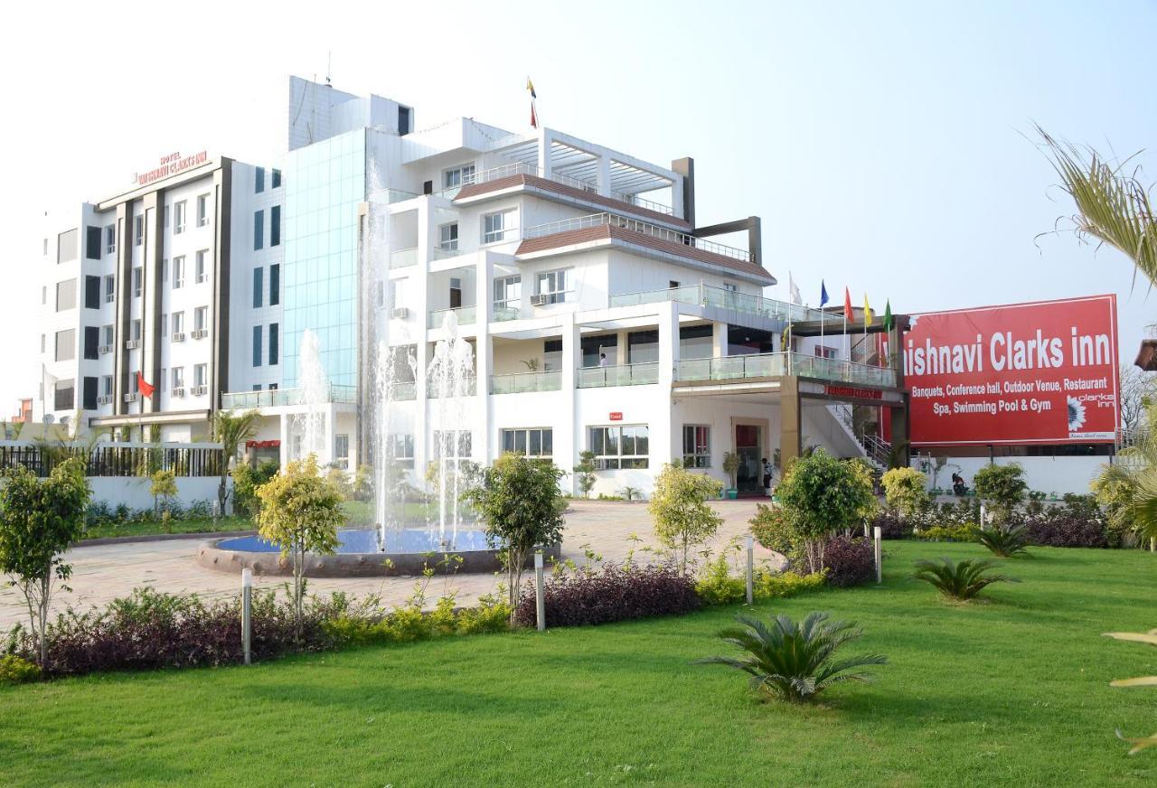 Vaishnavi Clarks Inn Buxar Bagian luar foto