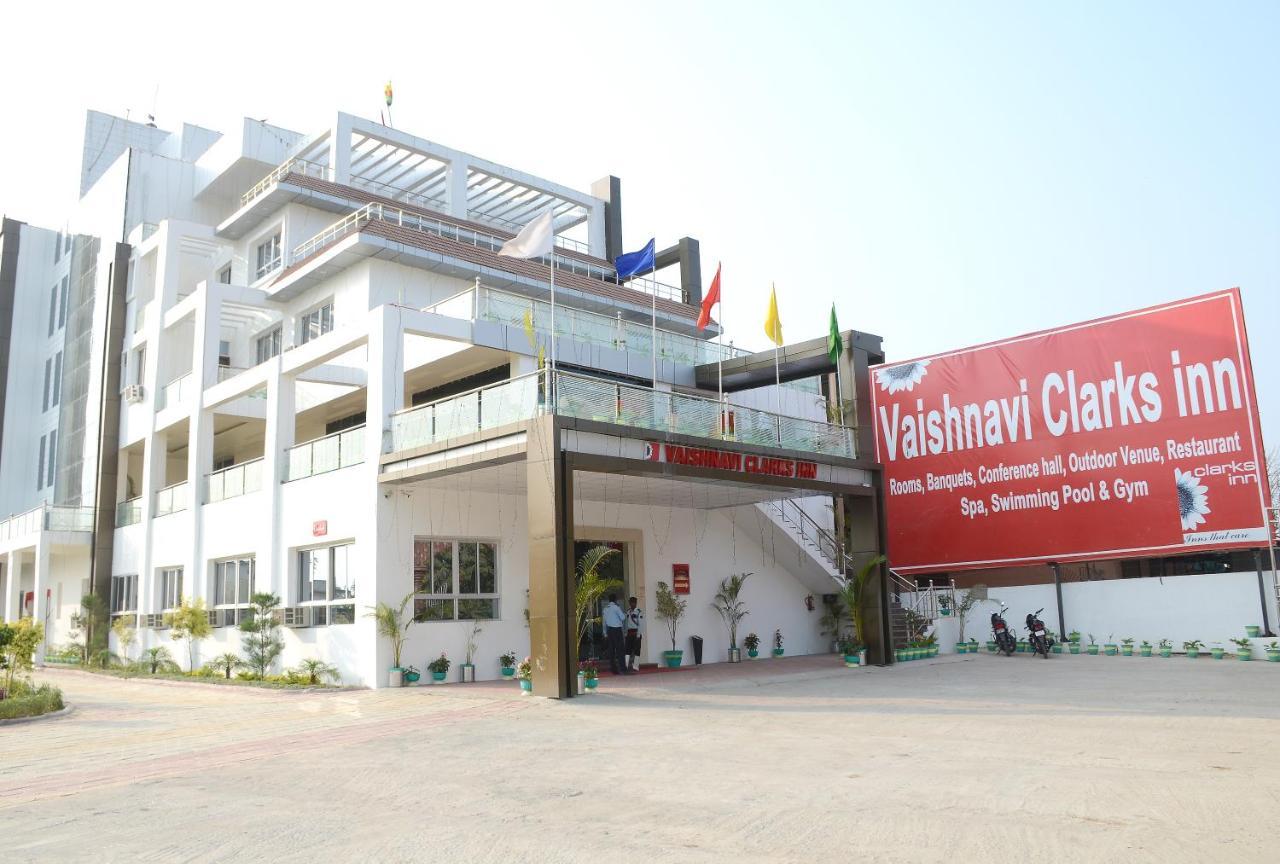 Vaishnavi Clarks Inn Buxar Bagian luar foto